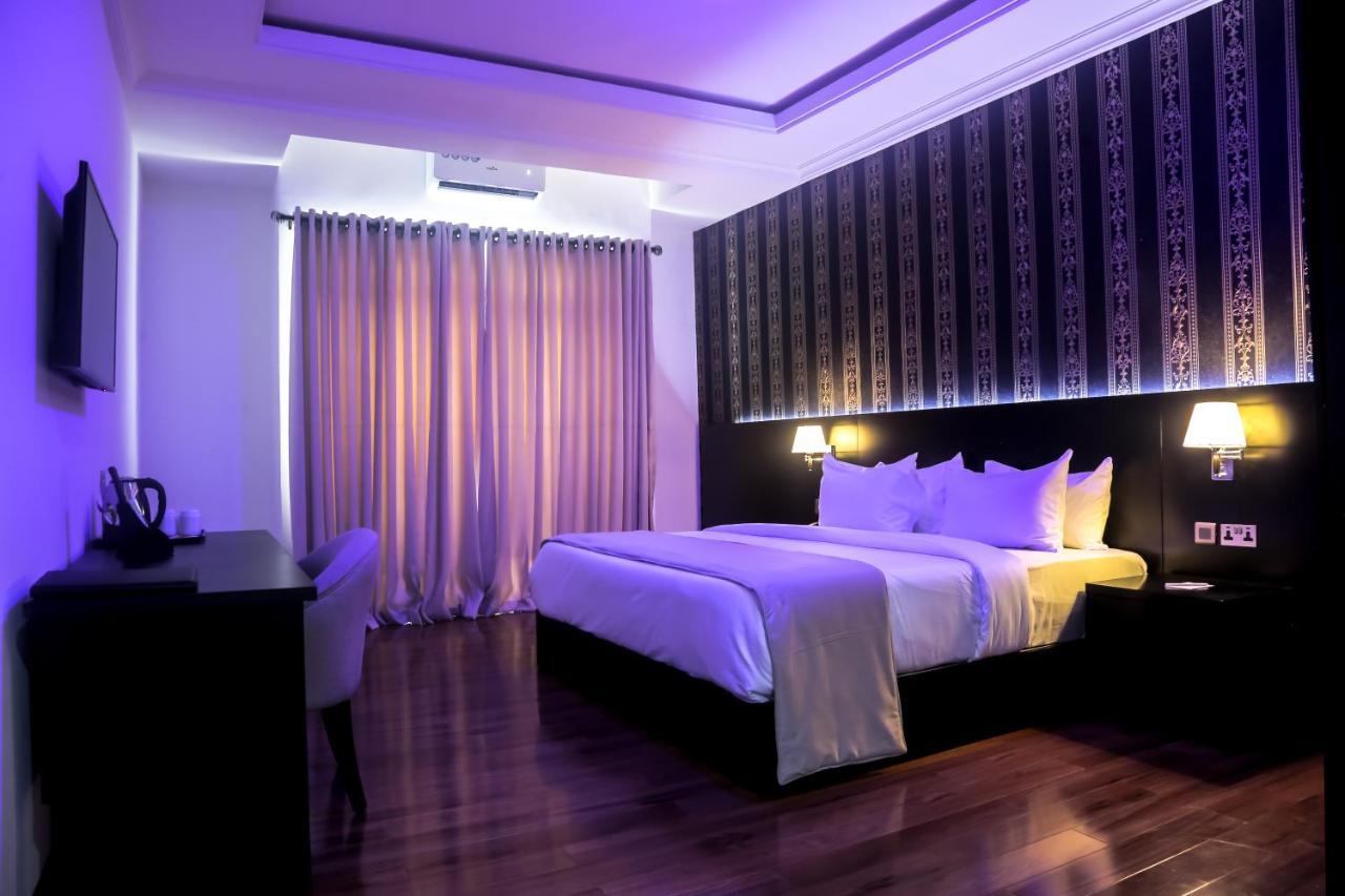 Bon Hotel Ikeja Residence Exterior foto